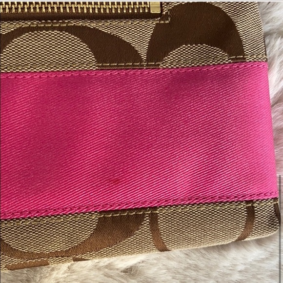 COPY - Coach Demi hot pink bag - Picture 3 of 5